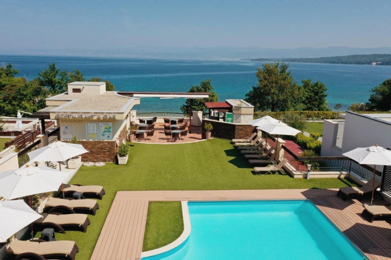 מאלינסקה Blue Waves Resort מראה חיצוני תמונה