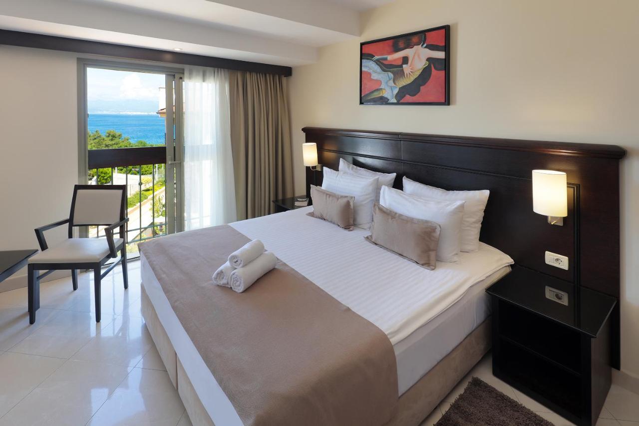 מאלינסקה Blue Waves Resort מראה חיצוני תמונה